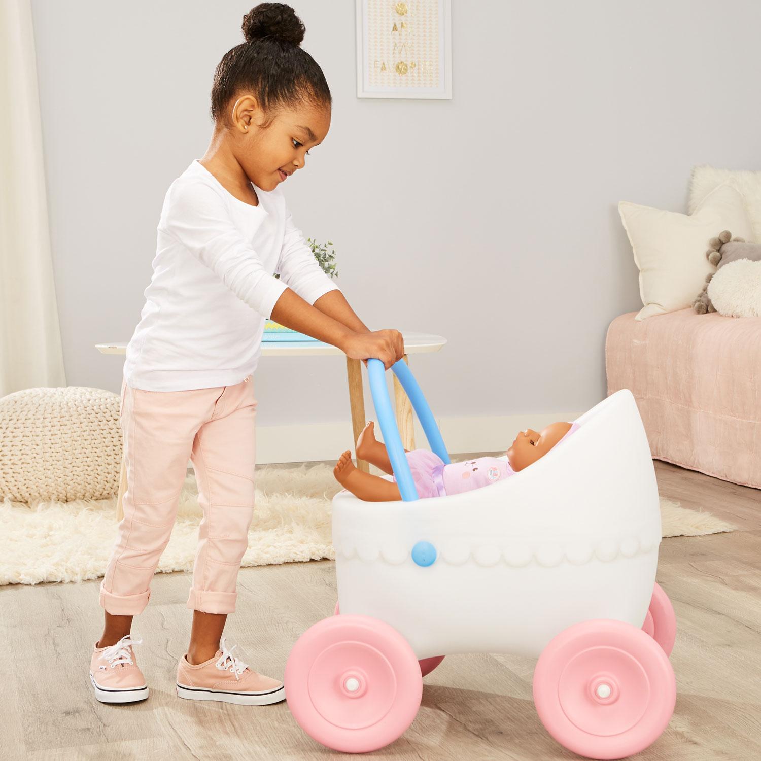Classic Doll Buggy - Image 2